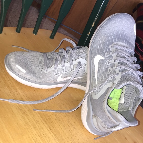 NIKE • Run • Free - Picture 3 of 3